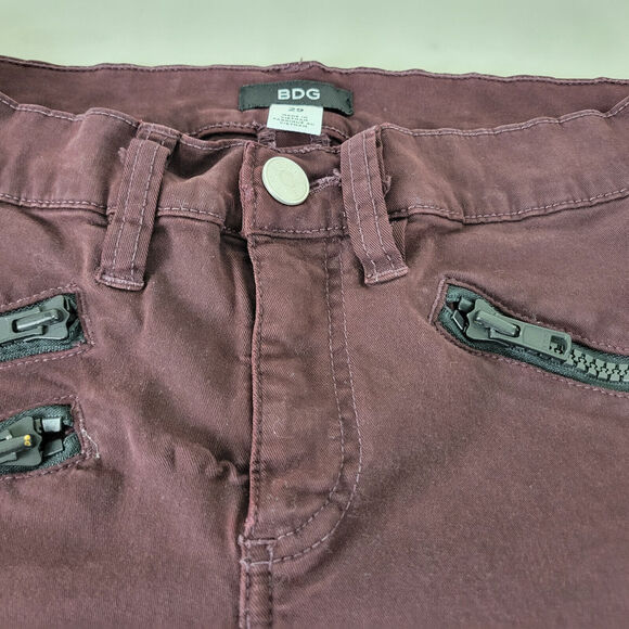 BDG Jeans Womens 29 Maroon Denim Low Rise Jegging Zip Ankle W28 x L27.5 - Picture 11 of 16